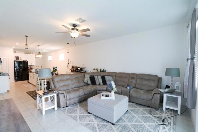 Foto del edificio - 11837 Clare Hill Ave