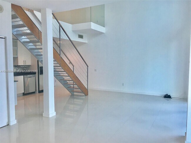 Foto del edificio - 60 SW 13th St