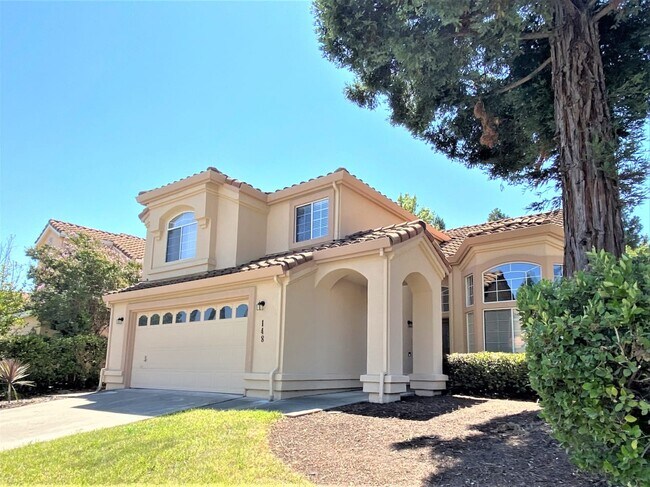 Building Photo - 148 Suncrest Way
