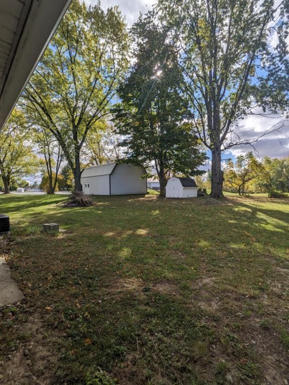 Foto del edificio - 623 W Main St