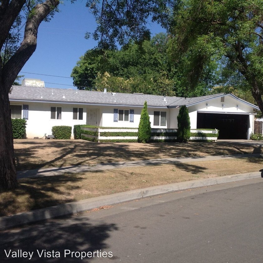 Primary Photo - 4133 N Lead Ave
