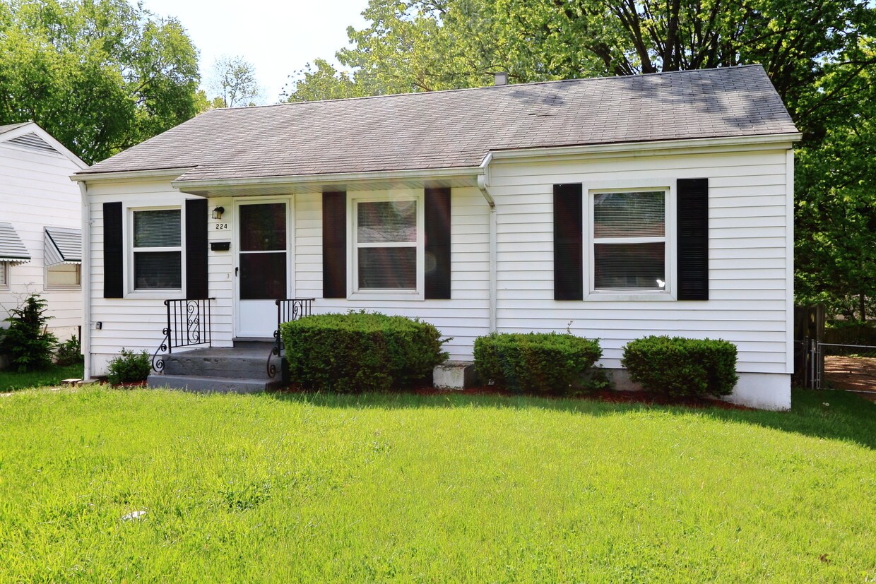 Primary Photo - 224 Cameron Rd