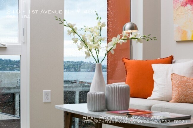 Building Photo - Studio in VIVID Queen Anne