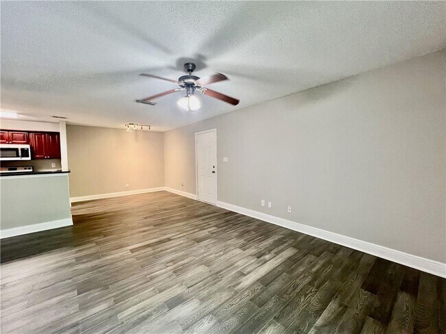 Foto del edificio - 7101 Santa Fe Pkwy