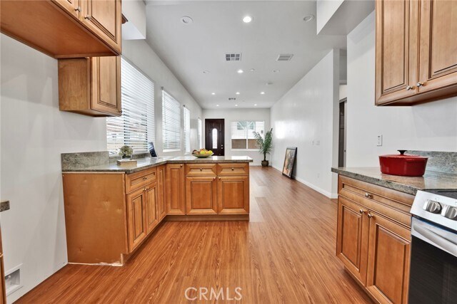 Foto principal - 320 S Lincoln Ave