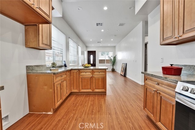 Primary Photo - 320 S Lincoln Ave