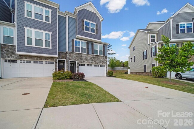 Foto del edificio - 636 Crudent Rd