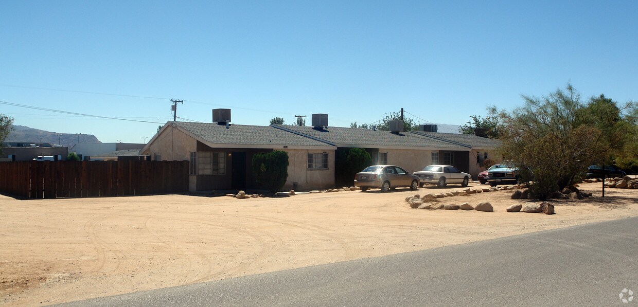 Primary Photo - 13681 Yakima Rd