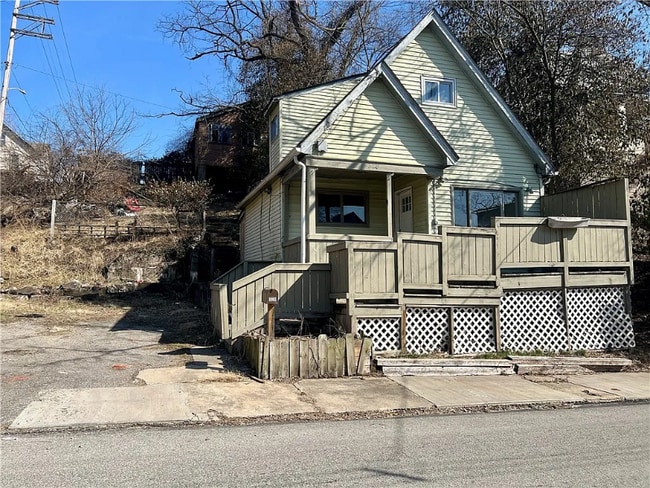 Building Photo - 328 Clugston Ave