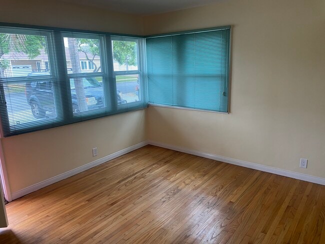 Building Photo - 5808 E Marita St