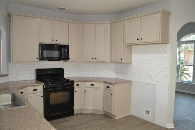 Foto del edificio - 9514 Curry Landing Dr