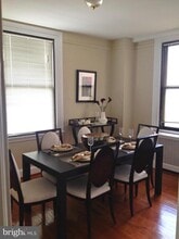 Building Photo - 2031 Locust St