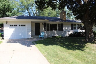 Building Photo - 6005 Birchcrest Dr
