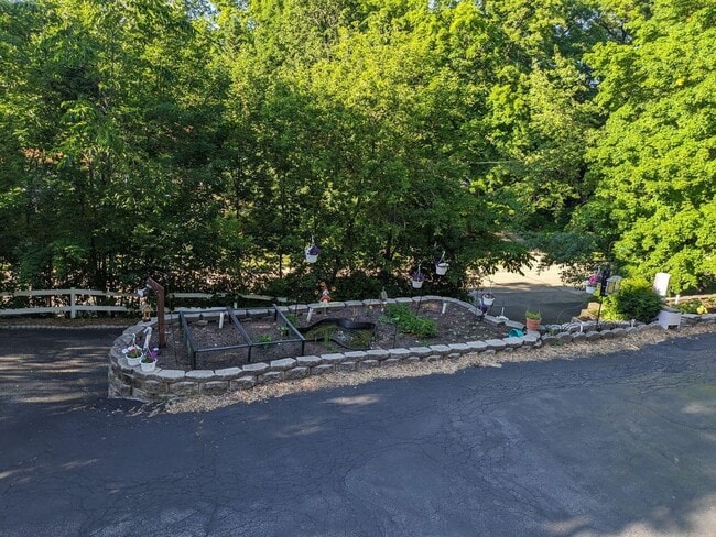 Building Photo - 21225 Mary Lynn Dr