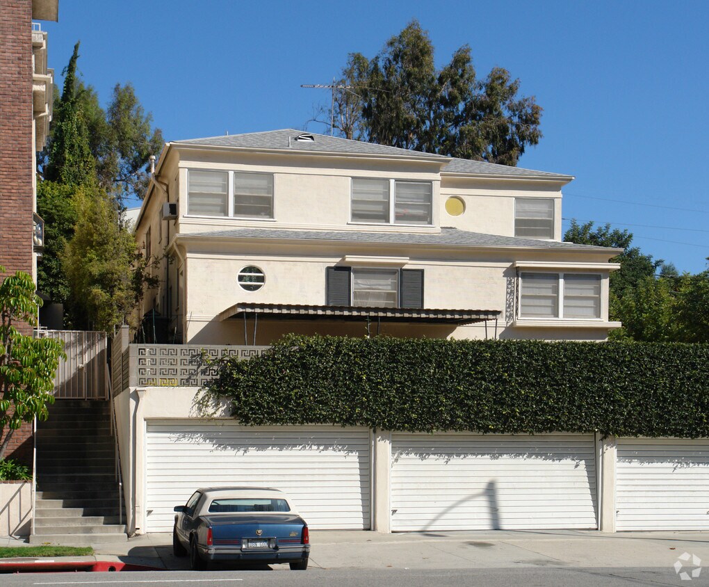 Primary Photo - 1862 S Beverly Glen Blvd