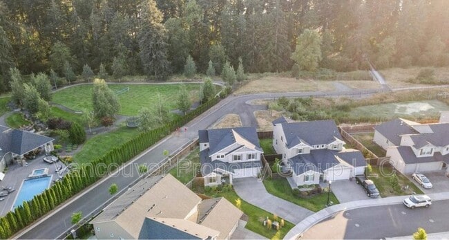 Building Photo - 17903 NE 78th Way