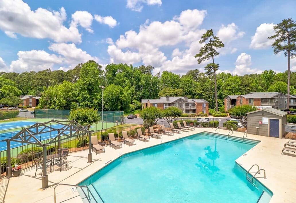 Piscina al aire libre - Woodhill Apartments