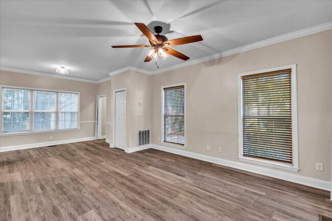 Foto del edificio - 3 Bed/2 Bath in Brisbon Hall