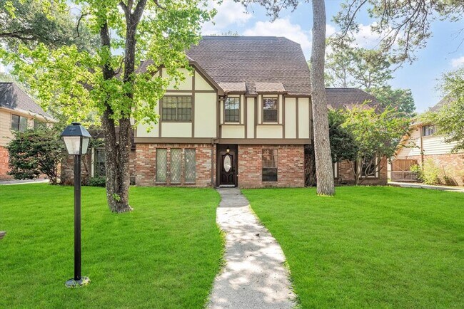 Foto del edificio - 8123 Northbridge Dr