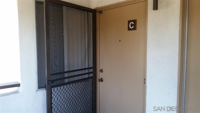 Building Photo - 1395 Caminito Gabaldon
