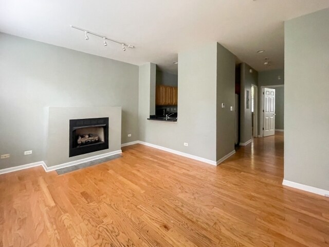 Foto del edificio - 757 W Evergreen Ave