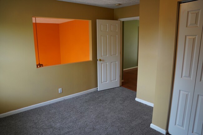Bedroom (overlooks den) - 416 Edencrest Ct