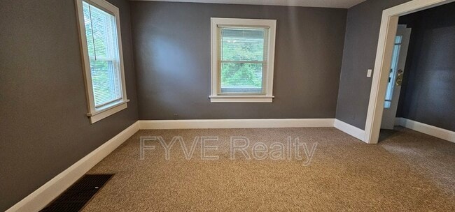 Foto del edificio - 5154 13th St SW