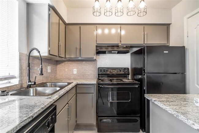 Foto del edificio - 2600 Westridge St