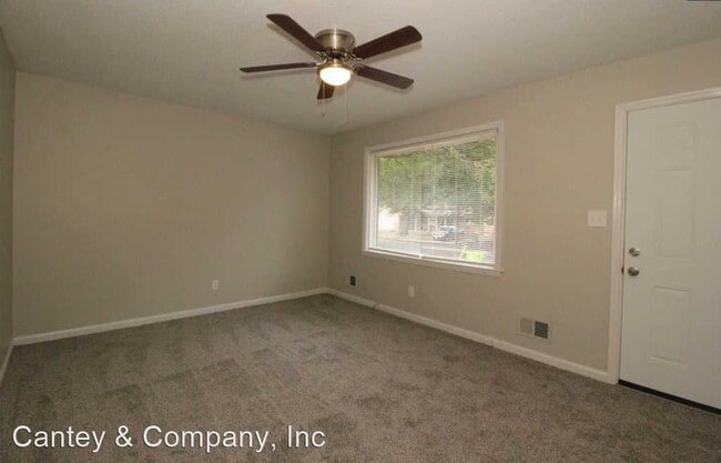 Building Photo - 3 br, 1.5 bath House - 1645 Bywood Drive