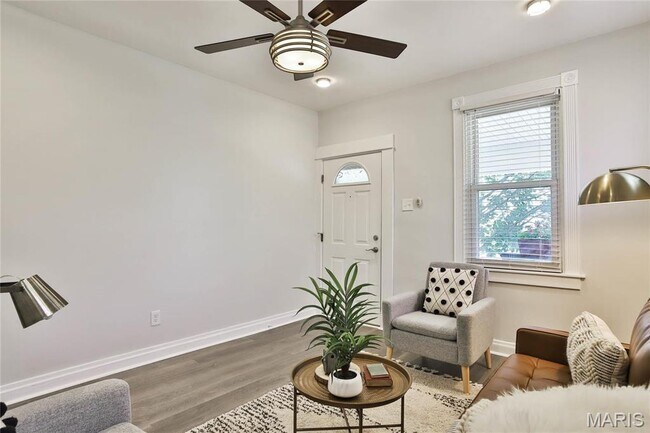 Foto del edificio - 6059 Odell St