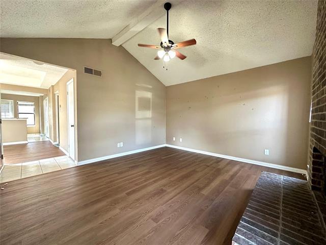 Foto del edificio - 1801 Spring Creek Pkwy