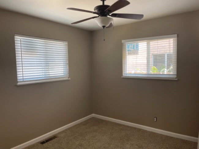 Foto del edificio - 228 3rd St