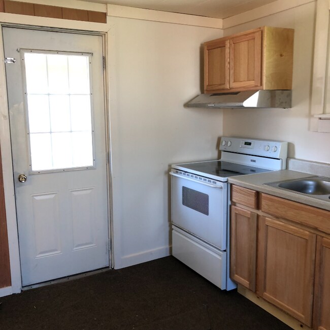 Building Photo - 1057 Boyers Rd