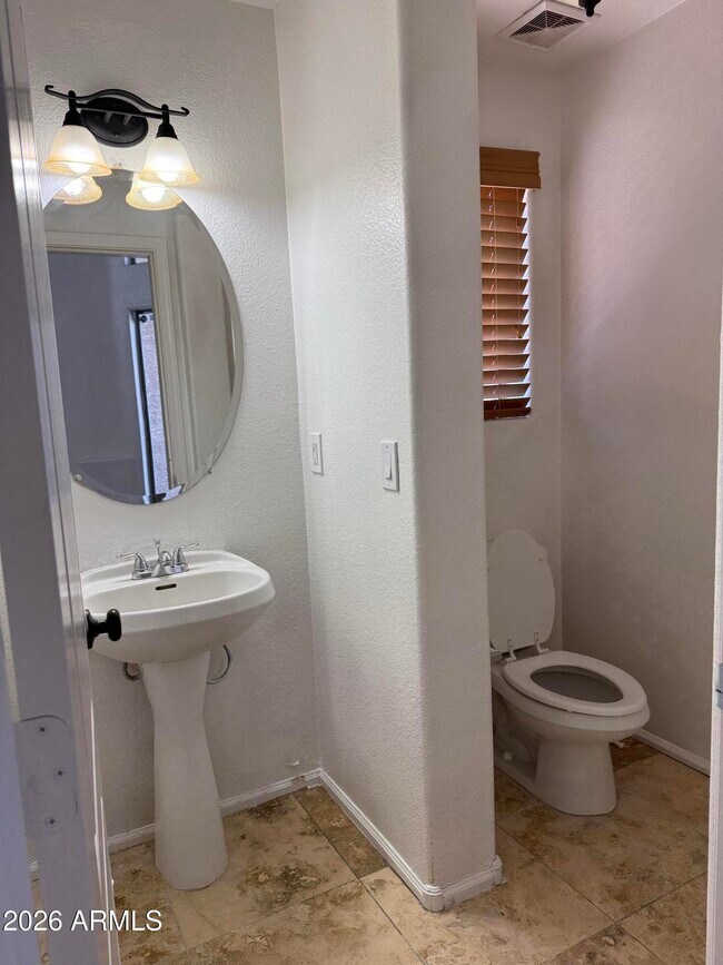 Building Photo - 41897 Colby Dr