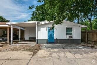 Building Photo - 417 Elmwood Dr