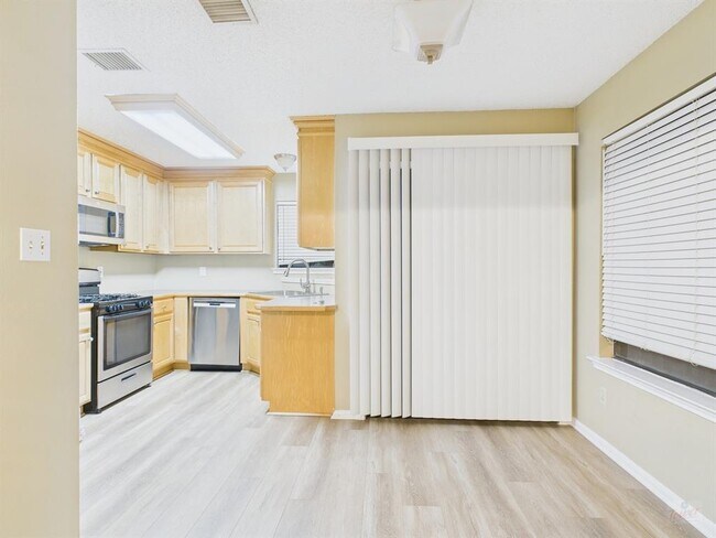 Foto del edificio - 14405 Tiffer Ln