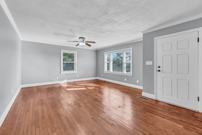 Foto del edificio - 2457 Antioch Church Rd