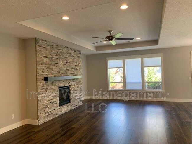 Foto del edificio - 5710 NE 129th St
