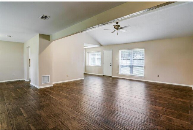 Foto del edificio - 13822 Wickersham Ln