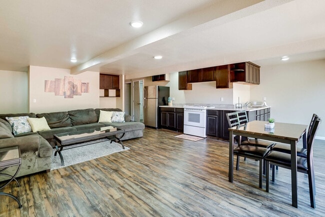 Building Photo - 5055 Old Dublin Rd