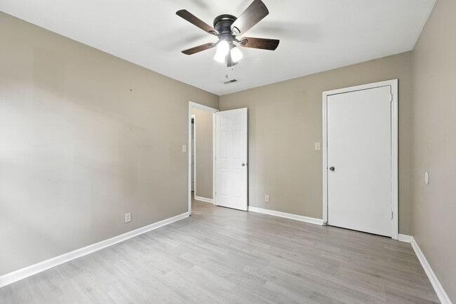 Building Photo - 412 Buckeye Ln