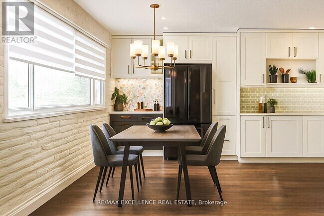 Photo du bâtiment - 30 Green Valley Dr