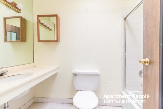 Foto del edificio - 860 W Lill Ave