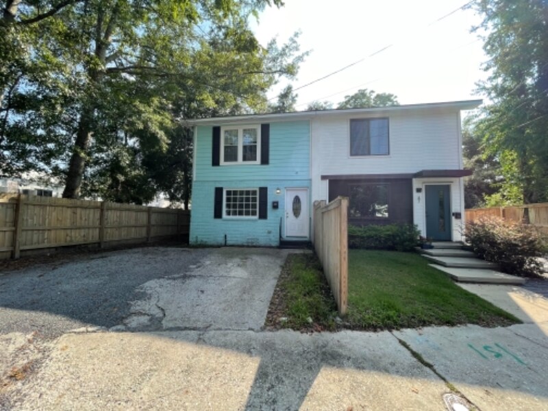 Primary Photo - 45 H St