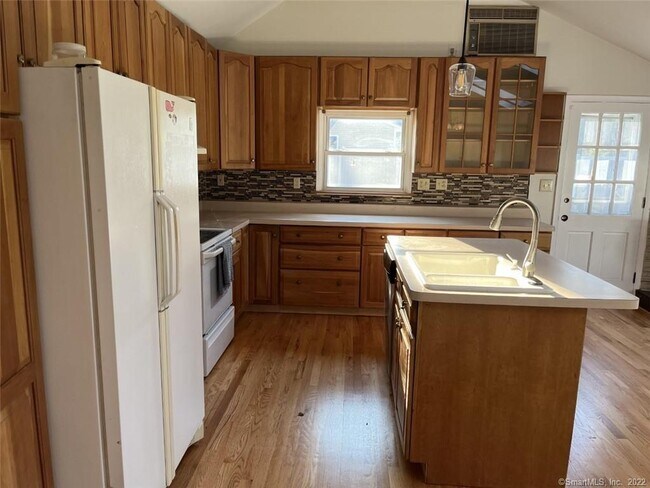 Foto del edificio - 333 Narrow Ln