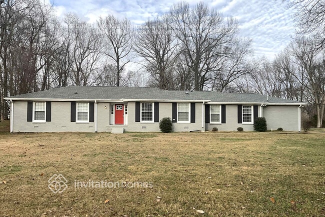 Building Photo - 123 Woodvale Dr