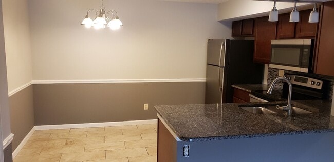 Building Photo - 1436 Summergate Pkwy