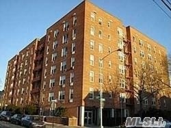 Foto principal - 74-02-74-43 43rd Ave