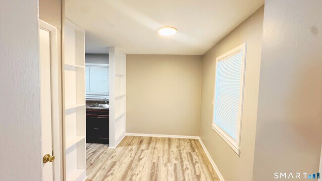 Foto del edificio - 127 Lebanon St