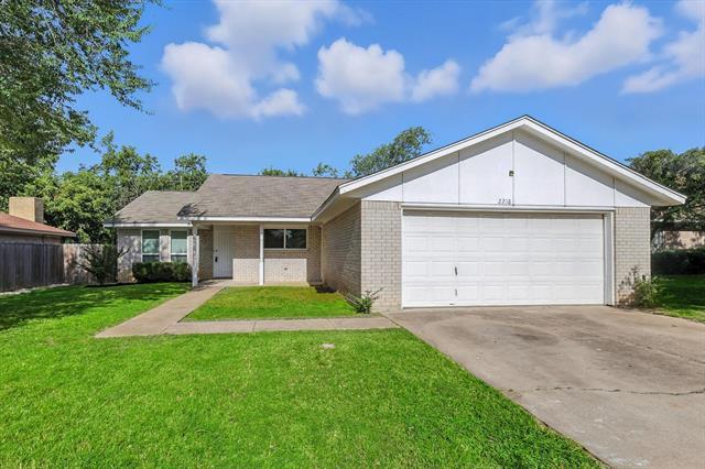 Foto del edificio - 2218 Honey Creek Ln